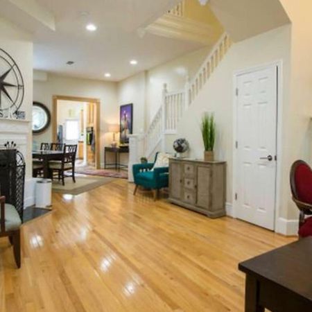 Convention Center/Logan Circle Large Cozy House. Villa Washington Bagian luar foto
